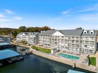 Modern Condo at 11mm in Sunrise w/ PWC & Boat Slip - B&B Sunrise Beach