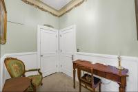 Queen Suite with Spa Bath