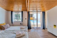 Wake up with the Sea Breeze- House with pool AP2 - B&B Lavra