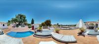 Suite in Finca Molino in Almayate with Pool, Sea Views, Family Touch & Dog Madness - Bed and Breakfast Almayate Alto