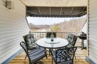 Boat & Relax on Smith Mountain Lake! Bright Condo - Bed and Breakfast Moneta