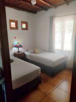 Habitación Doble con baño compartido - 2 camas