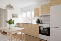 Stylish, Modern Apt with great location on Lidingö - B&B Lidingö