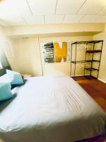 Cozy Queen Suite Near Okanagan Lake - Chambres d'hôtes Kelowna
