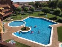 BaruHaus triplex piscina y parking - B&B Villamañán