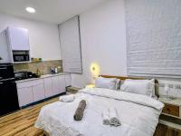 Koresh 10 -revelin suite - B&B Jerusalem