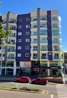 Apto Lírio da Paz- 3 quartos, 4 sacadas e vista avenida - Chambres d’hôtes Piratuba