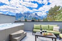 Rundleview - Impeccable Design and Private Hot Tub - B&B Canmore
