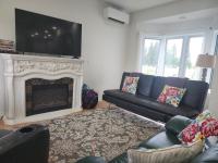 Sunny Farm Stay, Horses & Chickens, On the ODT - B&B Sequim