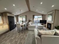 The Retreat 8 Lodge - Hot tub, WiFi, pet friendly, bath - Golden Palm Resort - Meadow Lakes Caravan & Lodge Hire - Chambres d'hôtes Chapel Saint Leonards