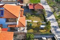 Finikas Garden Home - Chambres d'hôtes Karianí