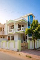 Spacious 3BHK Stay with Balcony & Kitchen comforts - Ferienwohnung Jaipur