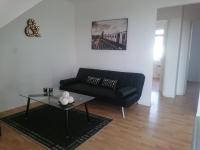 Appartamento con Balcone e Vista Città