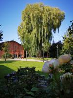 Hof Mougin - Ferienwohnung 1 - Bed and Breakfast Grömitz