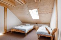 Dreibettzimmer mit Bergblick