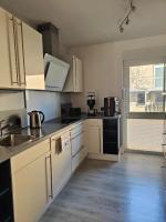 Ruhige 3 Zimmer EG Wohnung nähe VW, Klinikum, im Zentrum - Chambres d'hôtes Wolfsbourg
