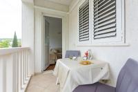 Villa Florence - Mediterranean GardenPool - B&B Zaton