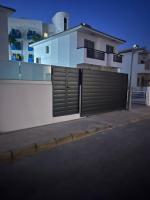 New Premium Beach Seaside Pool Villa Protaras - Pernera - B&B Paralímni