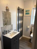 Smart Modern Homely 2 bedroom house - B&B Isle of Man