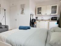 Studios & Ensuite Doubles - Central RG1 - Oracle - Station & Hospital - Bed and Breakfast Reading