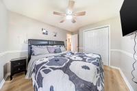 Parma 3 bed 2 bath, king bed - B&B Parma