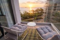 Central 2BR Beachfront Apt Sea View Balcony - Ferienwohnung Limassol