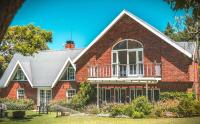 The Grange Farmstay Luxury Self Catering with 3 Bedrooms - B&B Karwyderskraal