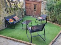 Petite maison avec jardin au centre du village - Ferienwohnung Nant