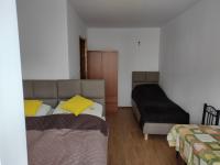Chambre Triple avec Salle de Bains Privative