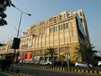 One Bedroom Furnished Apartment in Gold Crest Mall DHA Phase 4 Lahore - Chambres d'hôtes Lahore