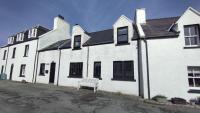 Storytellers at Isay Luxe Skye Coastal Stay - B&B Stein