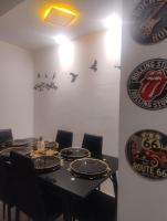Habitacion confortable centrica en Yumbo cerca al aeropuerto y centro de eventos - Chambres d'hôtes Yumbo