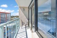 Sand Dunes Ocean Direct View 7th Flr, Great Pools! - Chambres d'hôtes Myrtle Beach