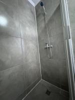 Dreibettzimmer mit eigenem Bad