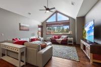Your Downtown Playpad- Family Condo In Riverstone - B&B Coeur d'Alene