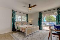 Pet Friendly 2B Games & BBQ - Walk to the Beach - B&B Clearwater Beach
