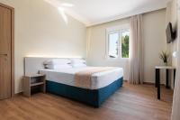 Apartamento de 1 dormitorio con balcón y vistas al mar