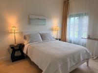 Peaceful private studio with own entrance and pool - B&B Punta Gorda