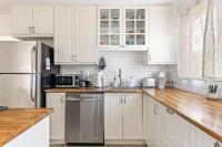 Chesapeake Retreat - 5 min Walk to Expo Line Metro - B&B Los Angeles