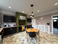 Horbury High St Wakefield ideal for long stays and contractors - B&B Horbury