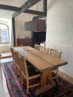 Unique attic apartment in historic Old Town - Bed and Breakfast Stockholm