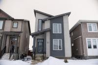 Modern & Stylishly Furnished Suite with Private Entrance - B&B Winnipeg