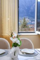 SeaWave Apartment With Parking - B&B Dobrota