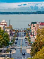 Condo with View of Cedar Point and Lake! - Bed and Breakfast Sandusky