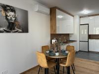 ATJ Kierbedzia - Olinek, AC, free parking, balcony - B&B Warsaw