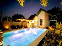 AURA STAY - HeyLanna Private Family Pool Villa walk to Kad Farang - Chambres d'hôtes Chiang Mai