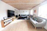 Spacious Villa in Torshavn City Centre - 10 Guests - B&B Tórshavn