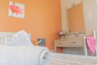 Fully Renovated Sea View Apartment - B&B Perivólia