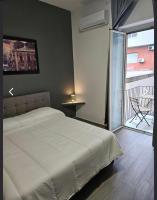 Camera Tripla Economy