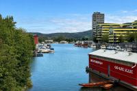 Wohnen am Fluss im City Apartment Linz Donaublick - Garten, Cafe & WLAN, Self-checkin, Parkplatz, für 4 Gäste - Chambres d'hôtes Linz